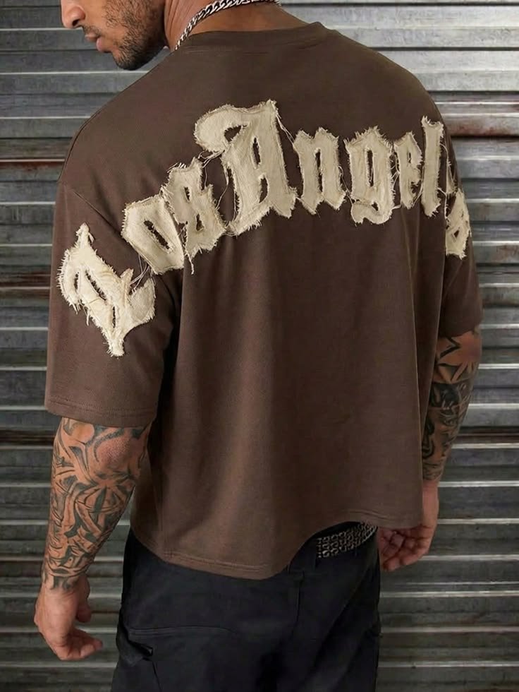 QissaClothing T-Shirt